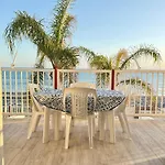 Sanlorenzobeach, Frontemare, Veranda 5 Posti Letto Apartment Marina di San Lorenzo