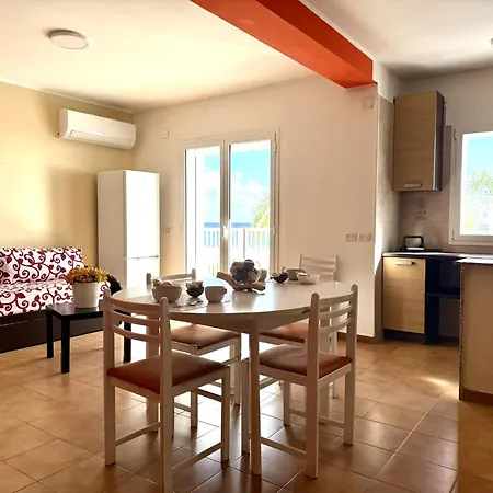 San Lorenzo Beachfront Con Veranda Fronte 5 Posti Apartamento Marina di San Lorenzo