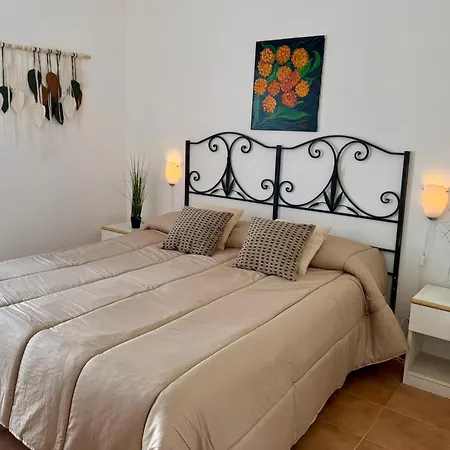 San Lorenzo Apartment *