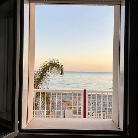 Apartament San Lorenzo Beachfront Con Veranda Fronte 5 Posti Marina di San Lorenzo