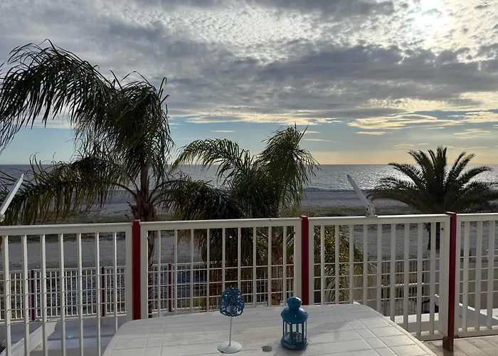 דירה Sanlorenzobeach, Frontemare, Veranda 5 Posti Letto *