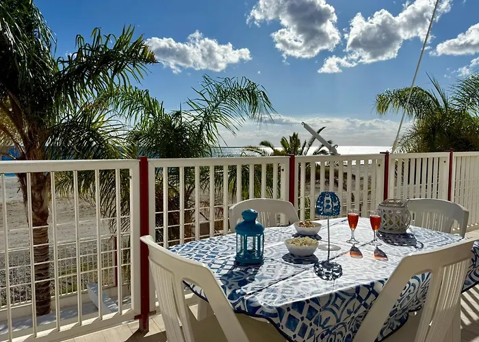 شقة Sanlorenzobeach, Frontemare, Veranda 5 Posti Letto *